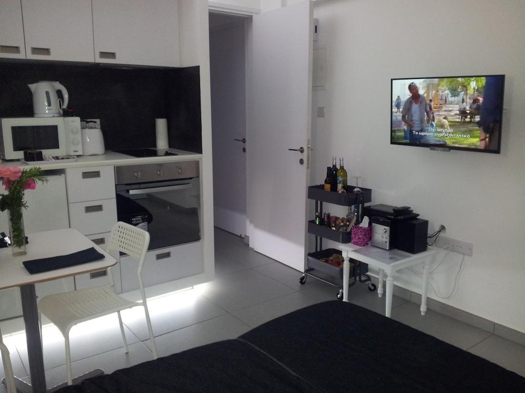 Yialos Holiday Apartments Περβόλια Δωμάτιο φωτογραφία