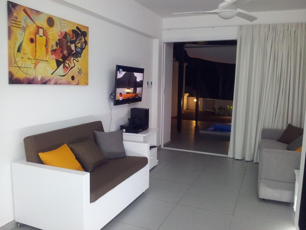 Yialos Holiday Apartments Περβόλια Δωμάτιο φωτογραφία